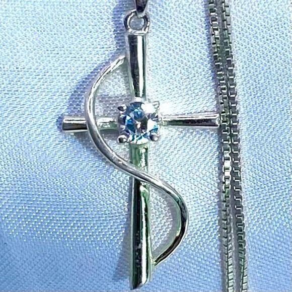 ADI# Sterling Silver Cross with Cz Accent & 18” Sterling Chain - Picture 4 of 11